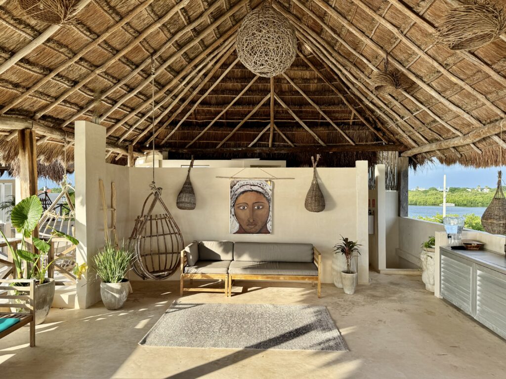 Casa Coco / Carousel