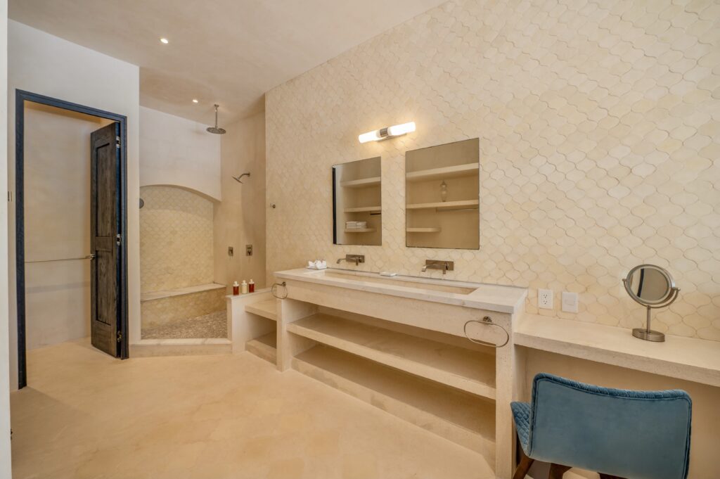 Casa Lola / Suites