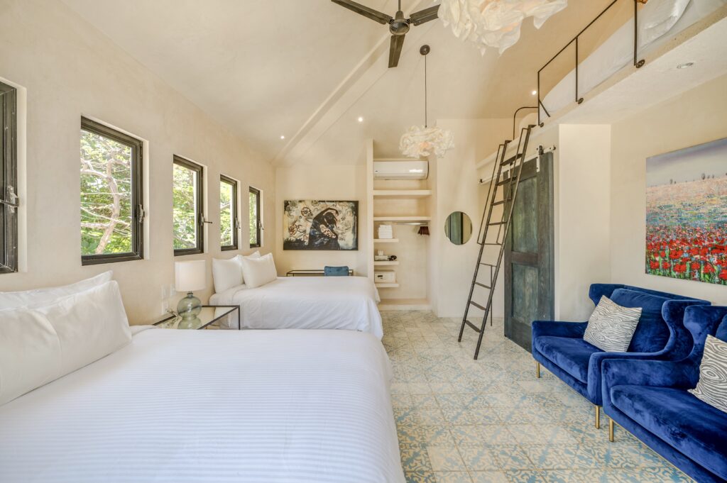 Casa Lola / Suites