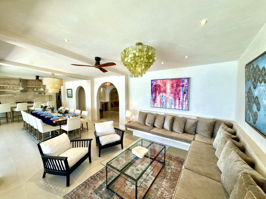 Villa Encantada / Carousel